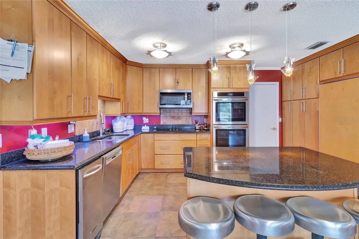 33809 OVERTON DRIVE — photo 12 of 39