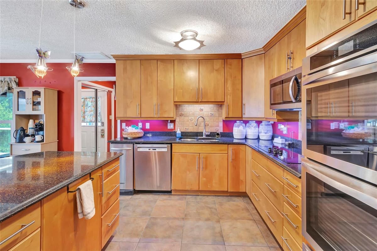 33809 OVERTON DRIVE — photo 11 of 39