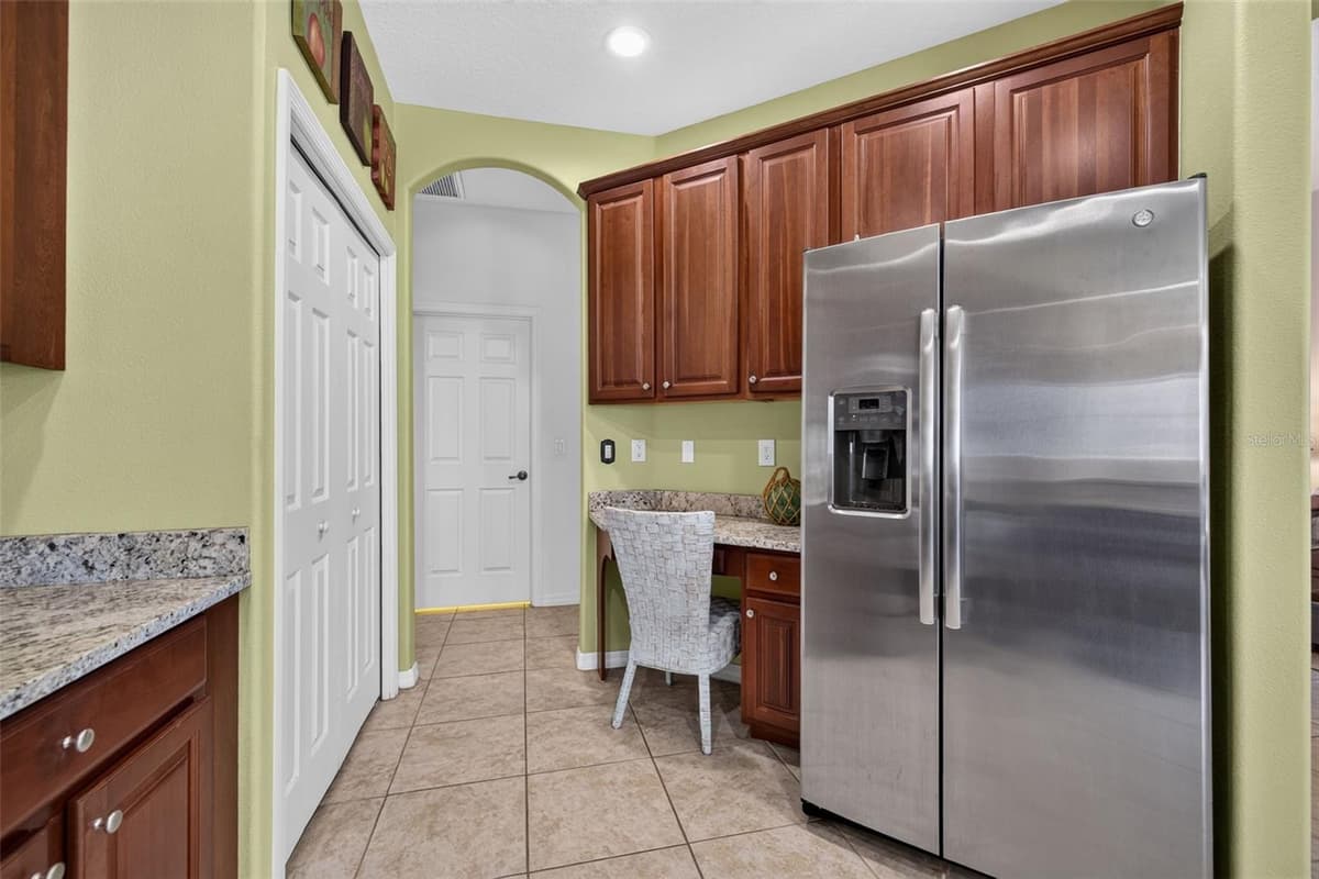 6627 BOBBY JONES COURT — photo 11 of 37