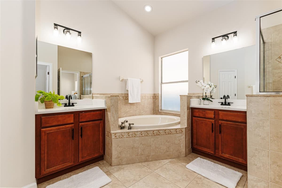 1705 ALTAVISTA CIRCLE — photo 10 of 43