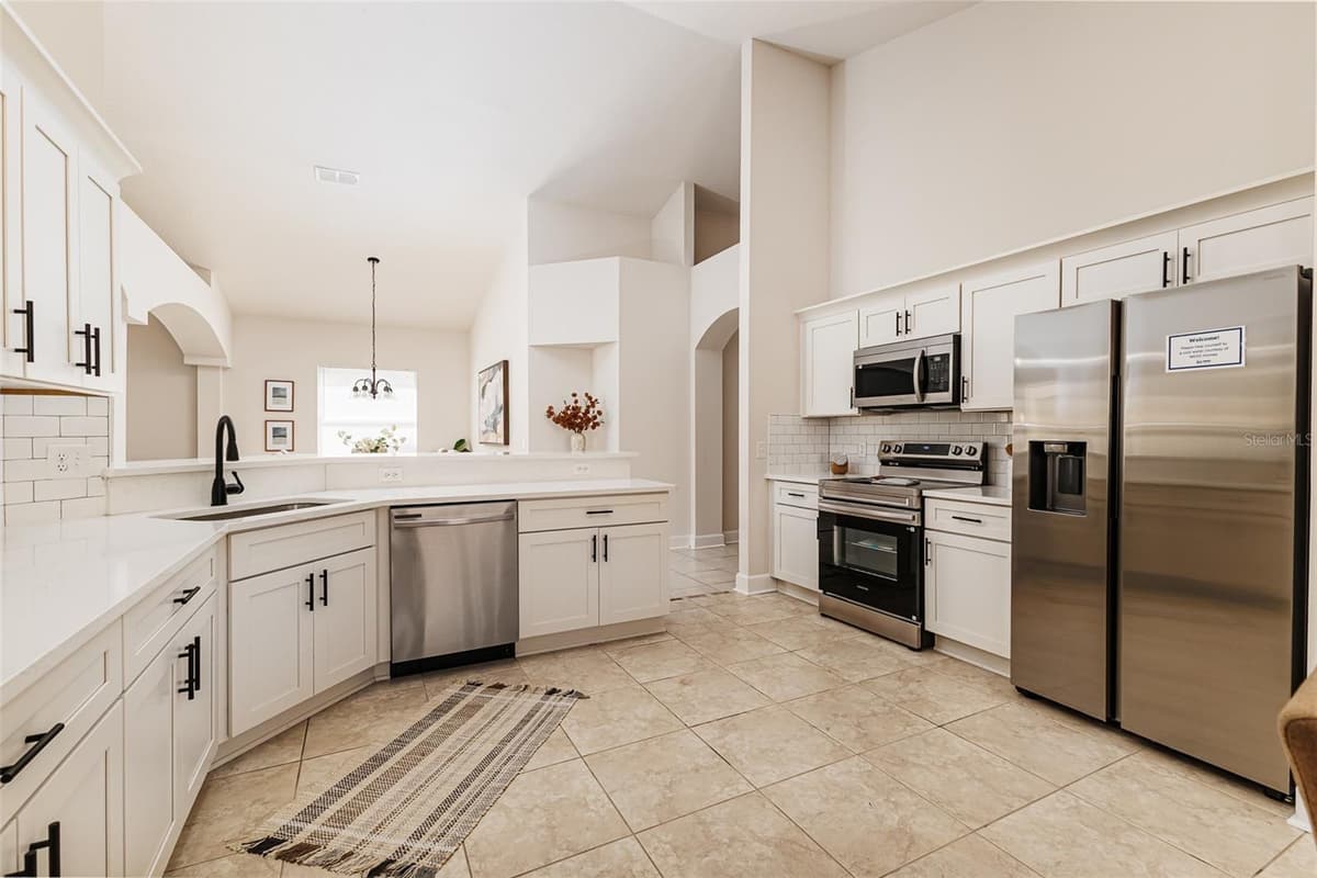 1705 ALTAVISTA CIRCLE — photo 2 of 43
