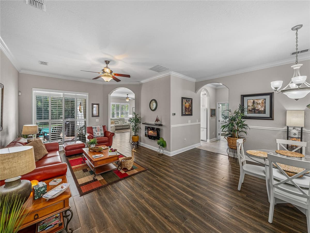 19808 TATTNALL WAY — photo 13 of 76