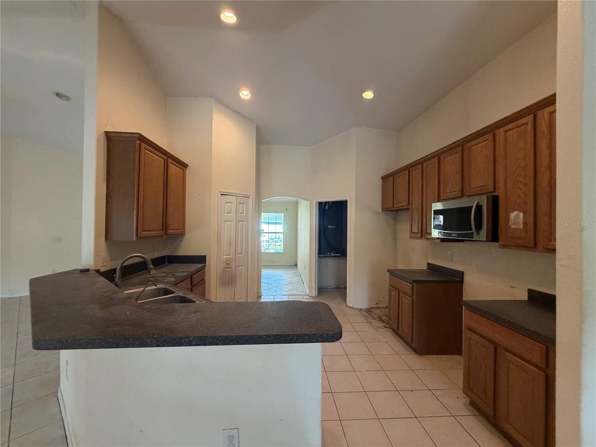 1365 BLAISDELL STREET — photo 3 of 18