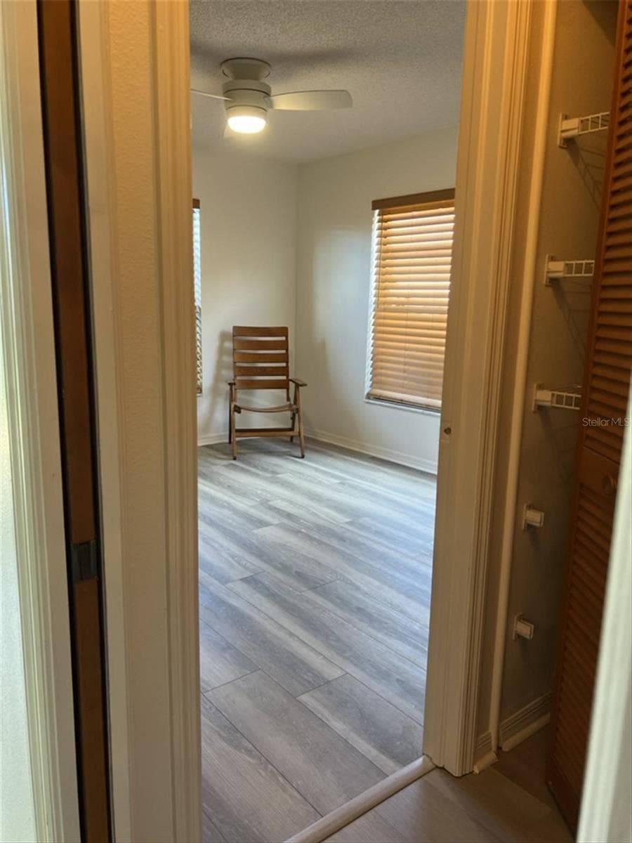 10706 LAQUINTA DRIVE — photo 32 of 50