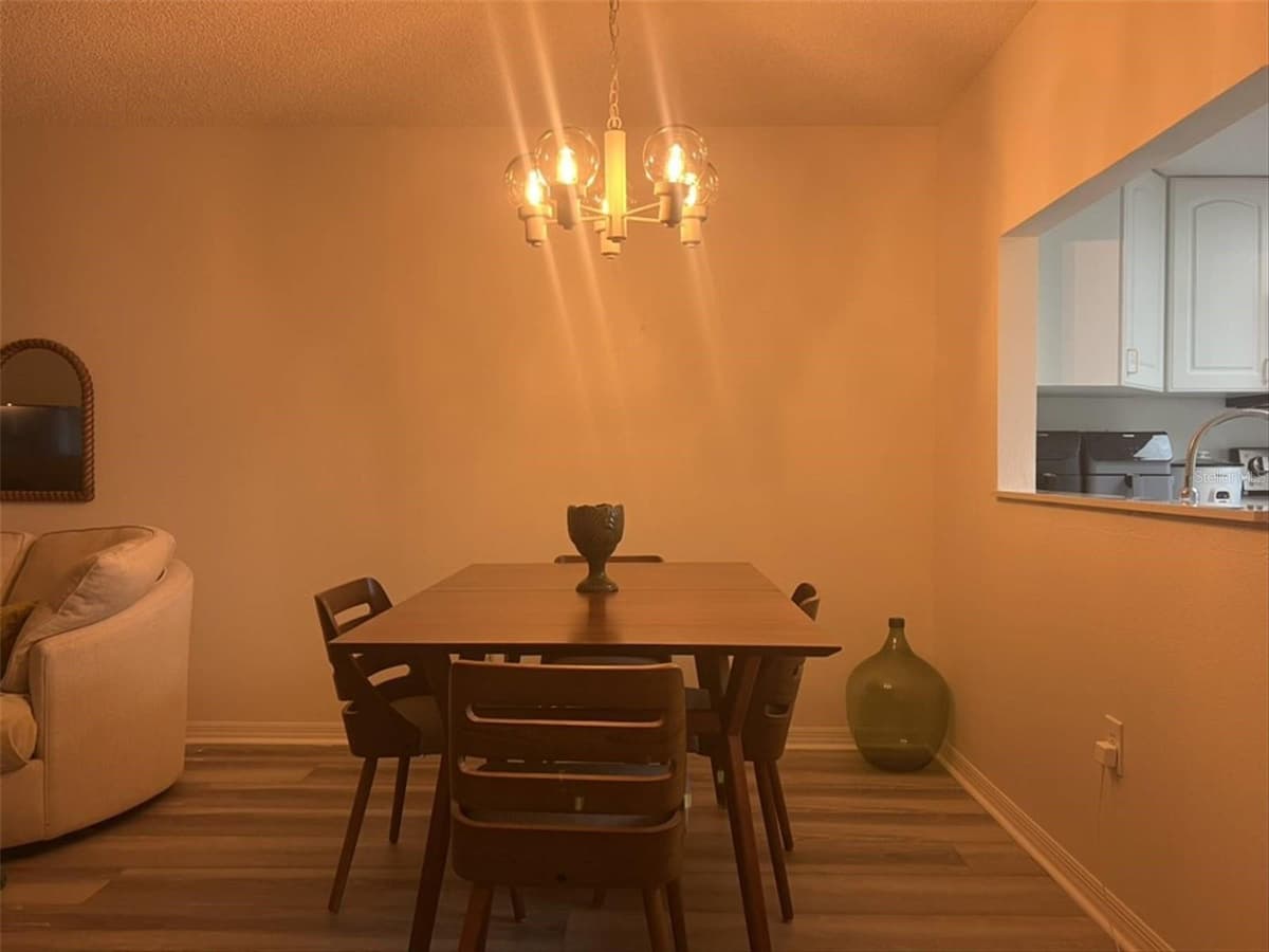 10706 LAQUINTA DRIVE — photo 19 of 50