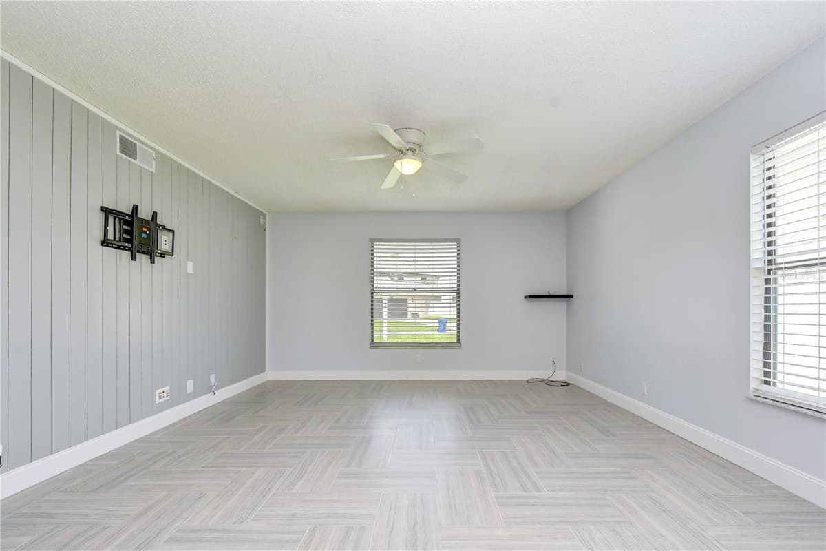 1224 RAINBROOK CIRCLE — photo 8 of 42
