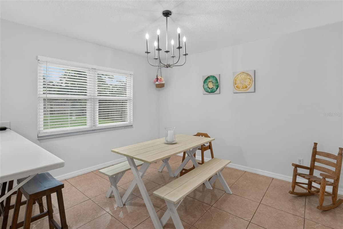 237 CALIFORNIA AVENUE — photo 15 of 36