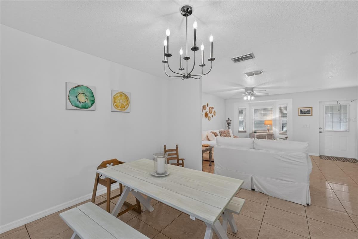 237 CALIFORNIA AVENUE — photo 14 of 36