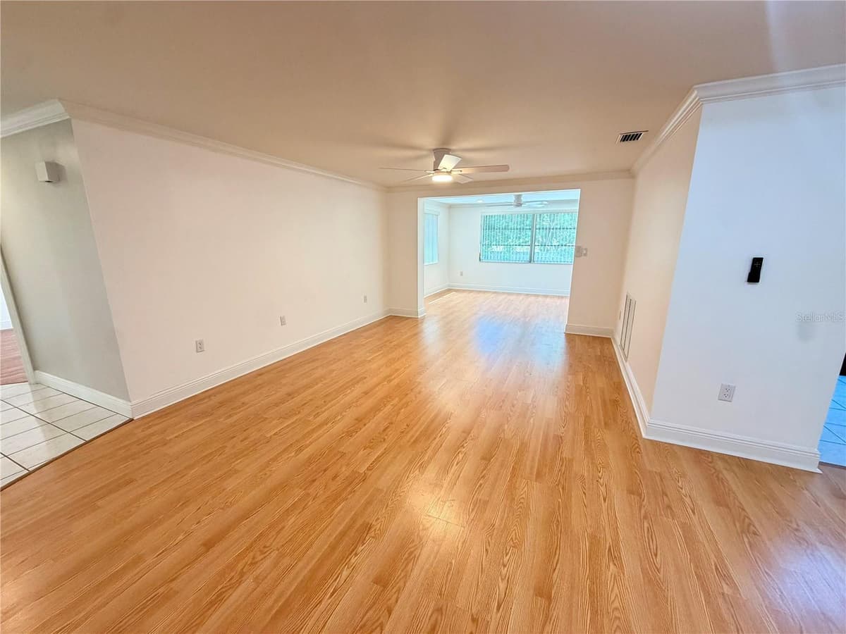8207 MILL CREEK LANE — photo 12 of 18