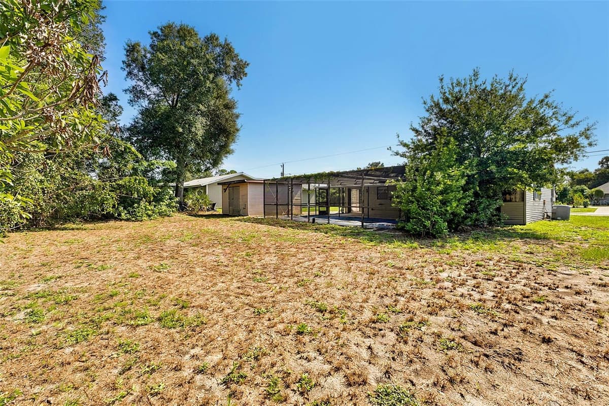 327 HARBOR BOULEVARD — photo 9 of 34