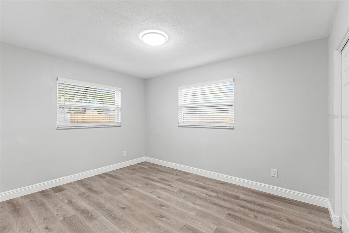 2443 26TH AVENUE — photo 20 of 24