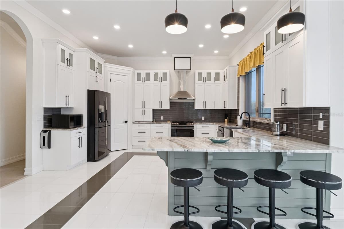 91 WOODLAND DRIVE — photo 6 of 38