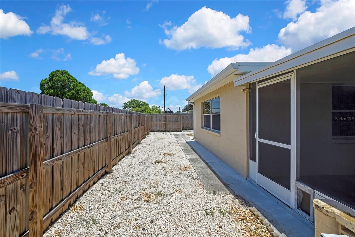 3632 MORLEY DRIVE — photo 32 of 36
