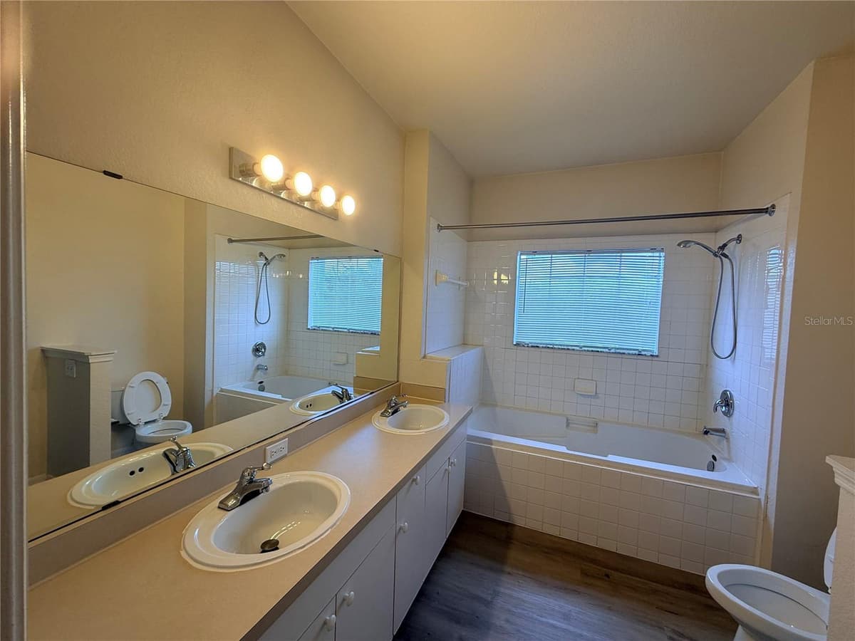 3621 CONROY ROAD — photo 10 of 24