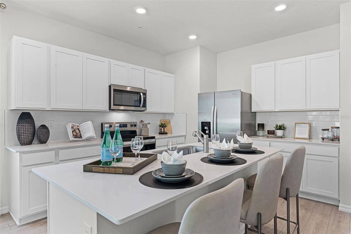 3575 CHROMA STREET — photo 6 of 15