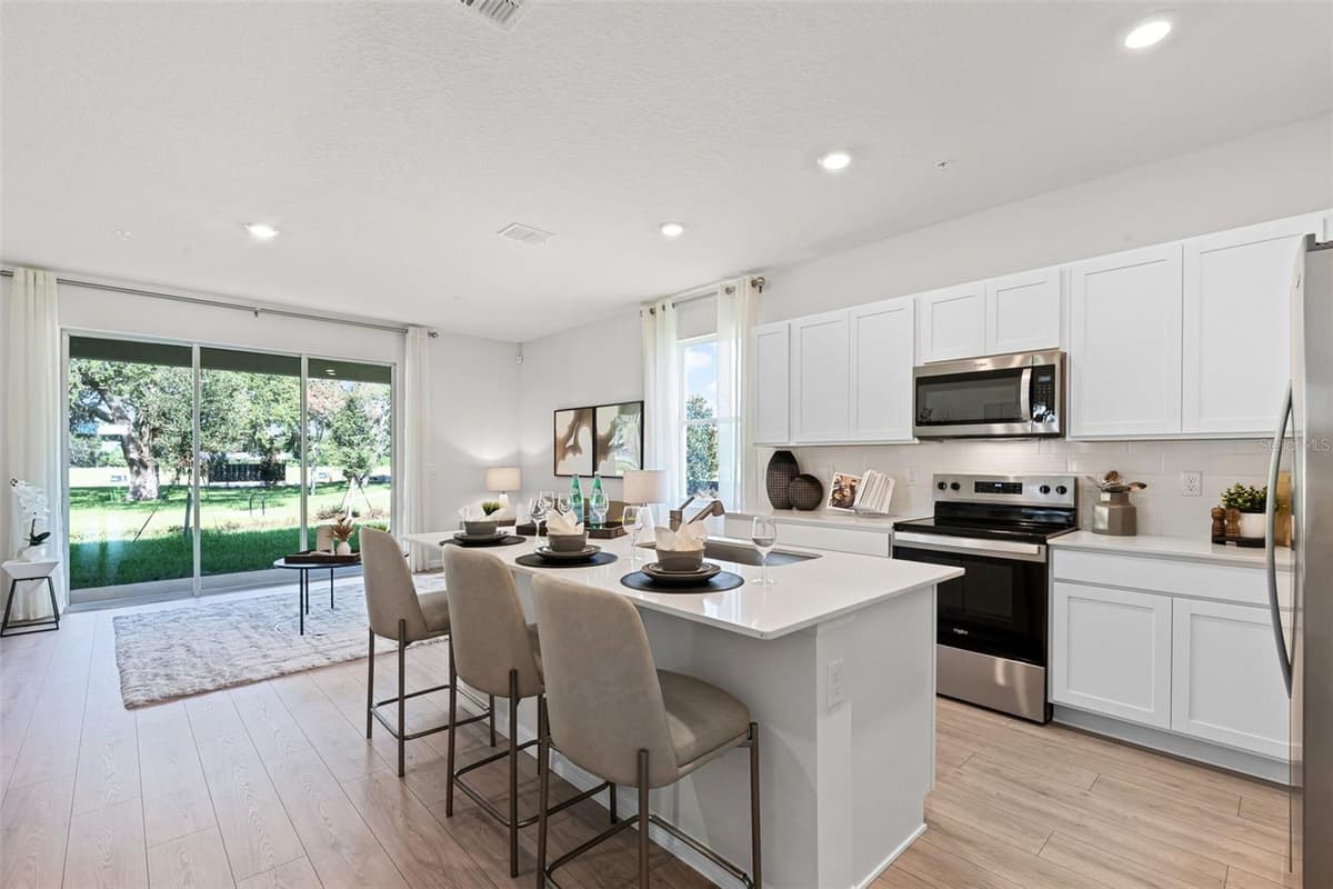 3575 CHROMA STREET — photo 7 of 15
