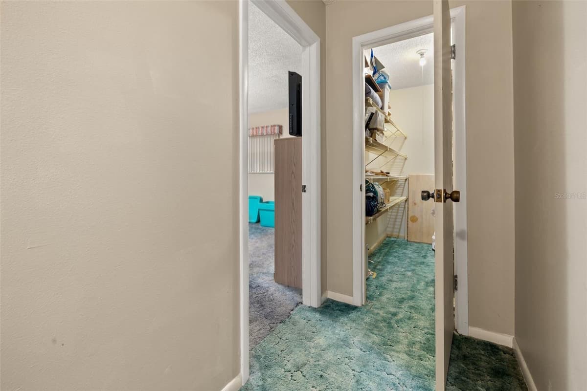 608 CHEROKEE CIRCLE — photo 37 of 70