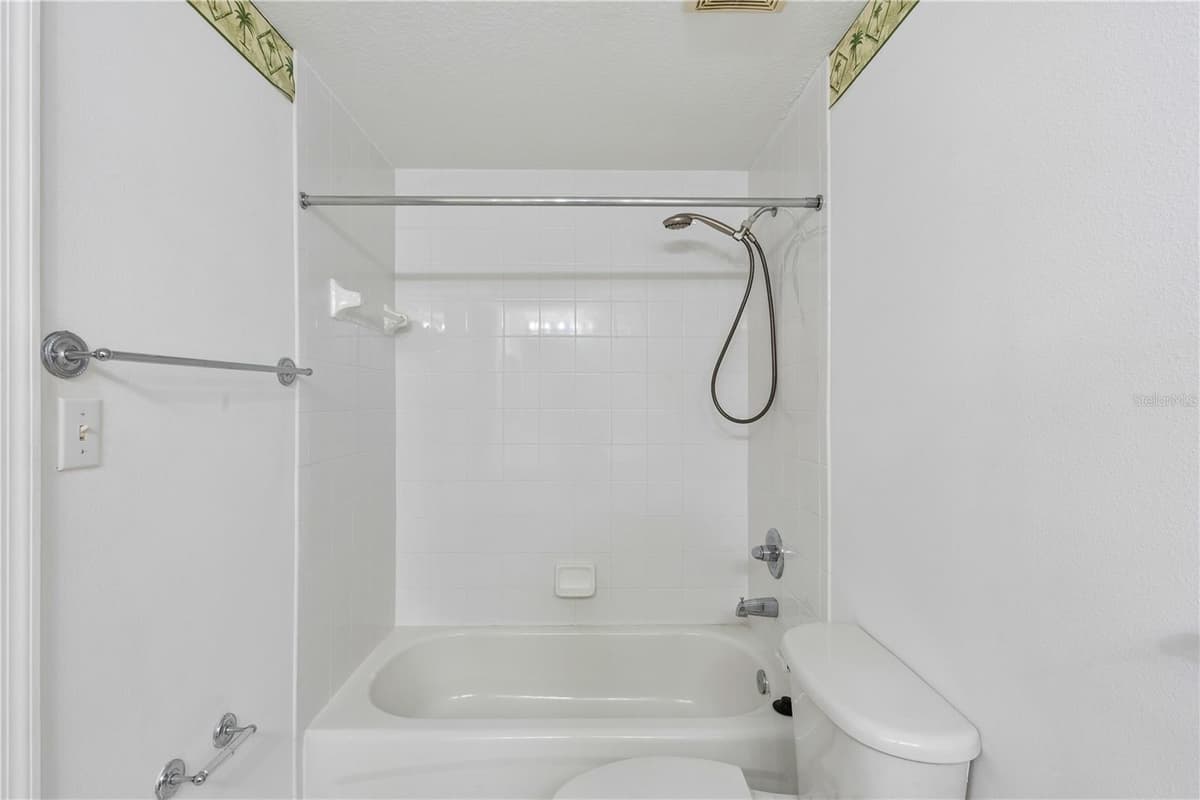 522 VILLA DEL SOL CIRCLE — photo 12 of 20