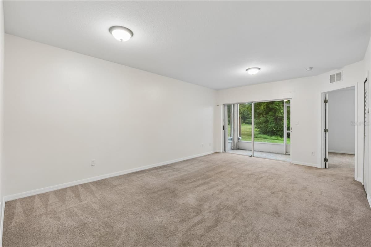 522 VILLA DEL SOL CIRCLE — photo 2 of 20