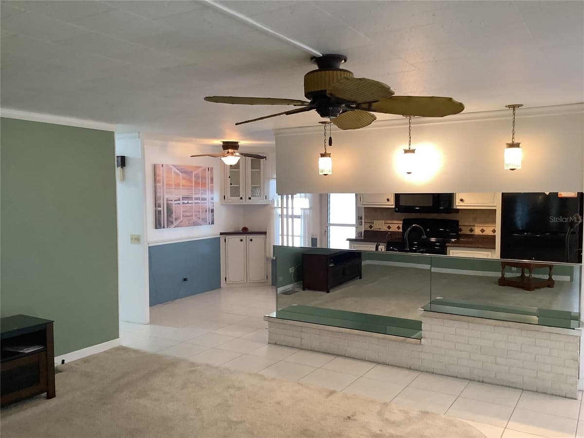 269 SALEM AVENUE — photo 7 of 22