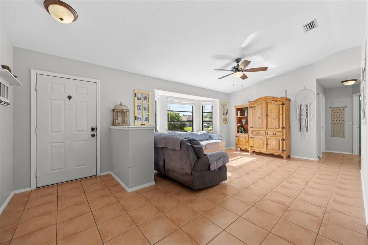 119 EPPINGER DRIVE — photo 5 of 23