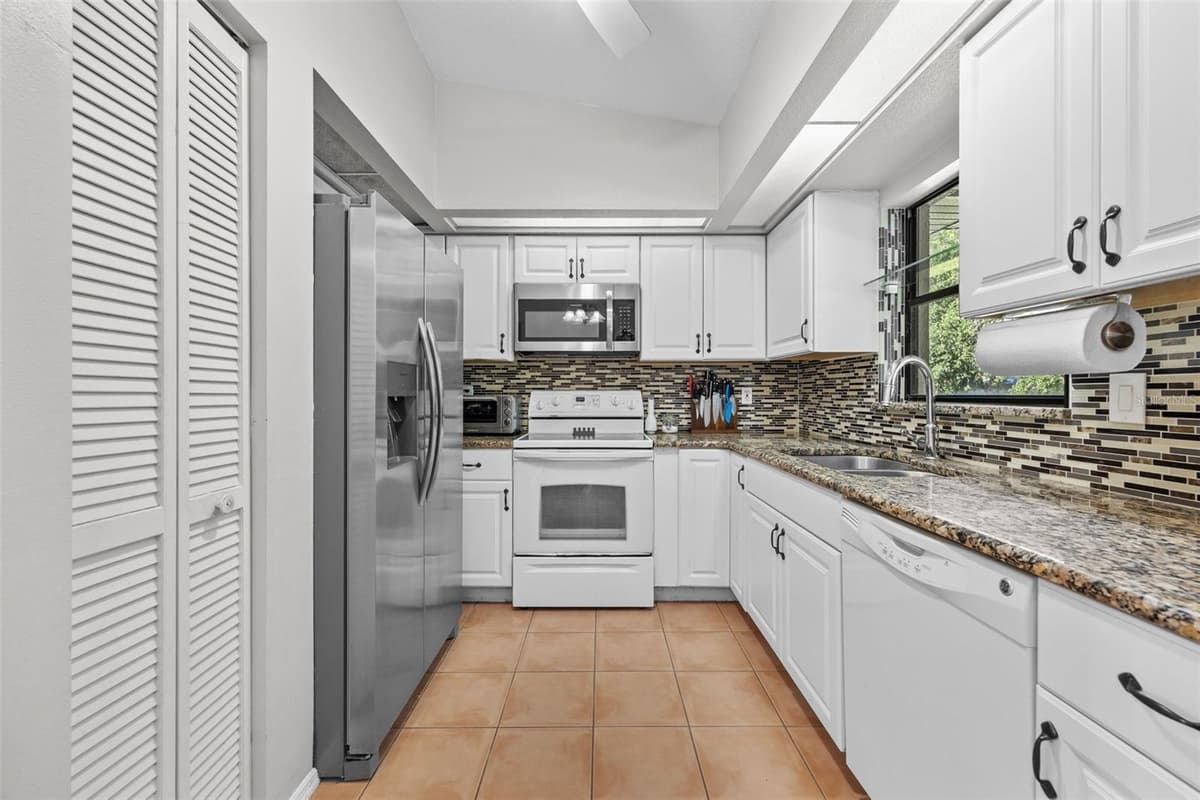 119 EPPINGER DRIVE — photo 7 of 23
