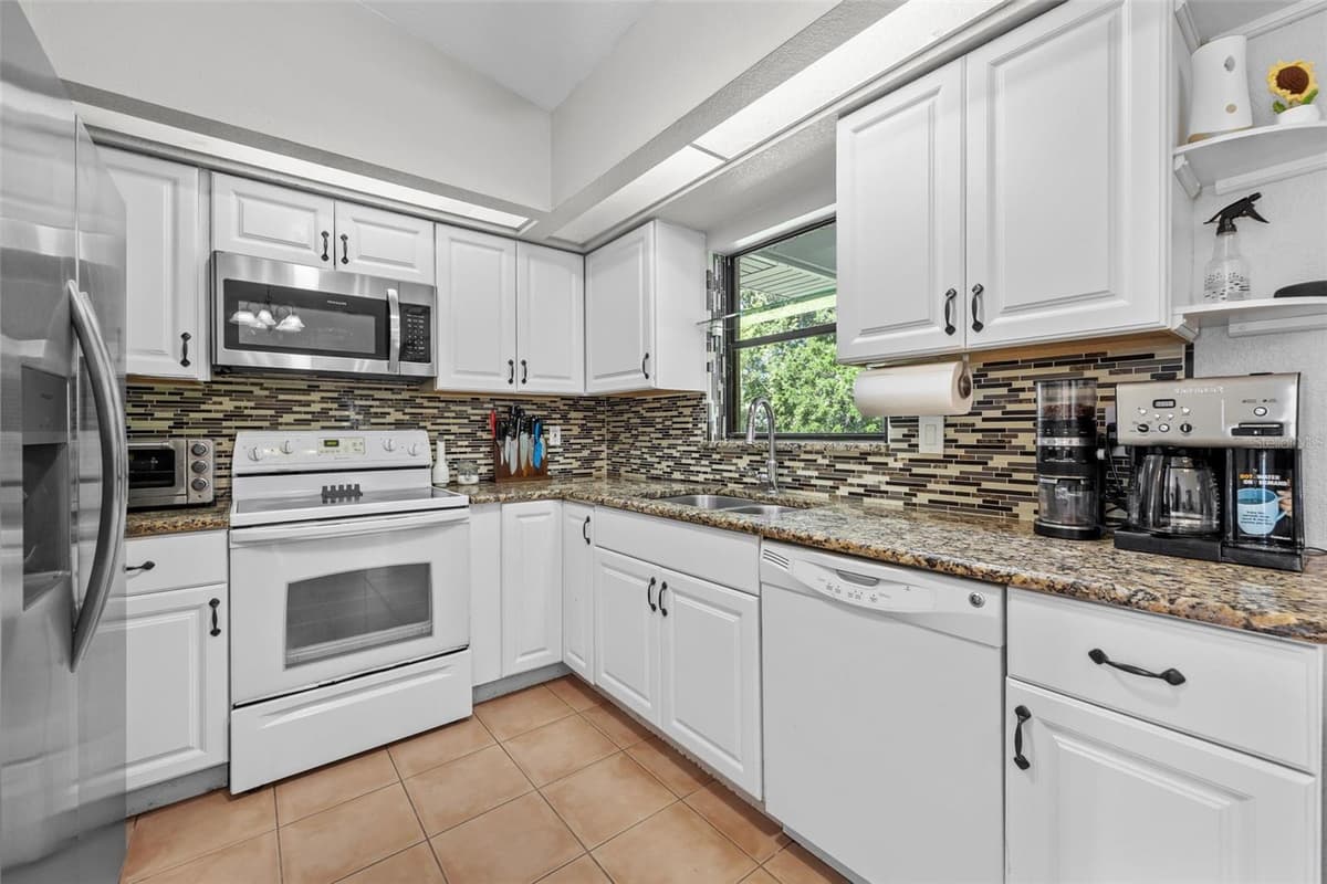 119 EPPINGER DRIVE — photo 3 of 23