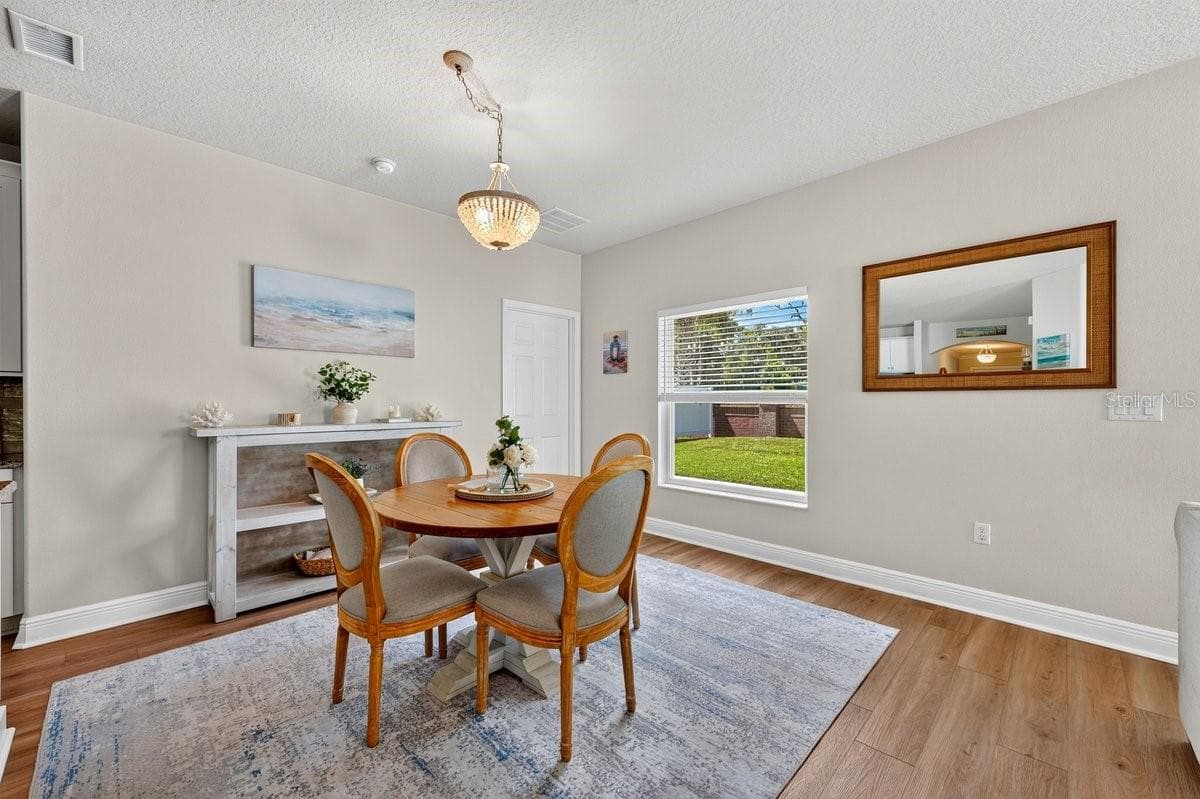 1271 CONTI AVENUE — photo 14 of 36