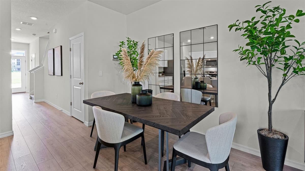 3533 CHROMA STREET — photo 3 of 13