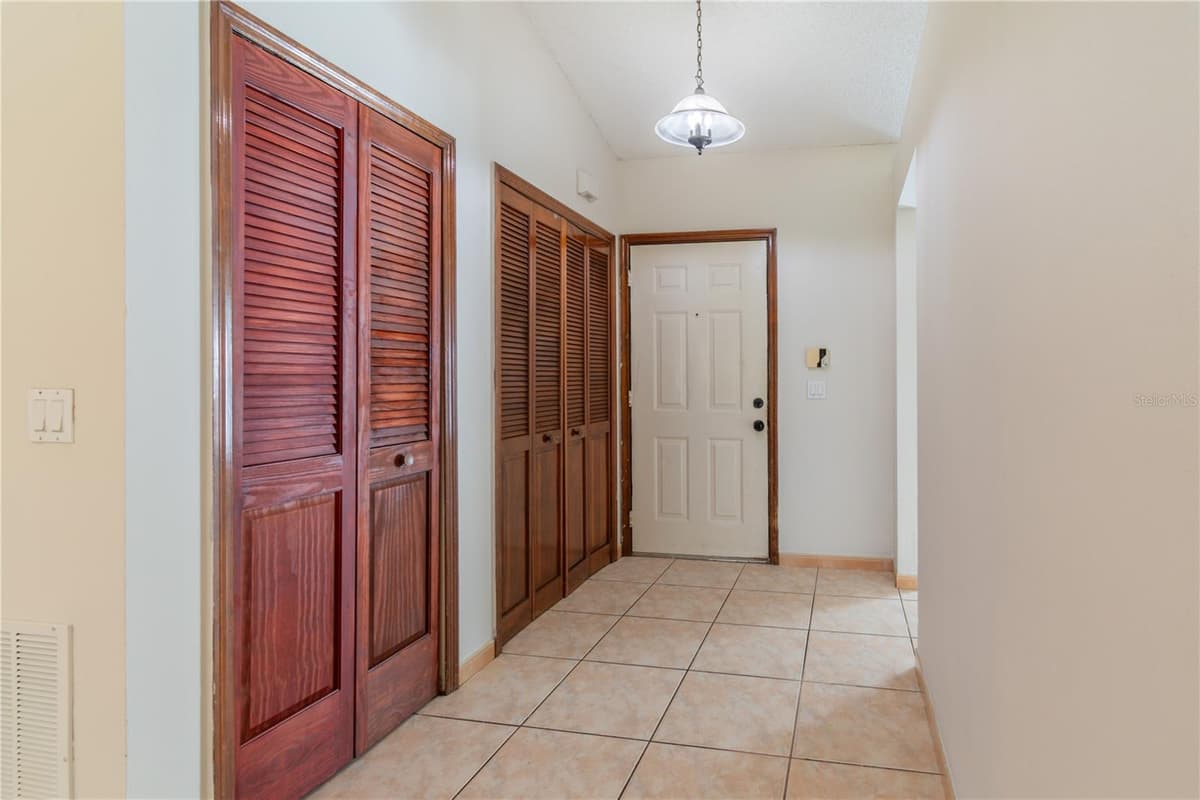 953 WAGES WAY — photo 4 of 34