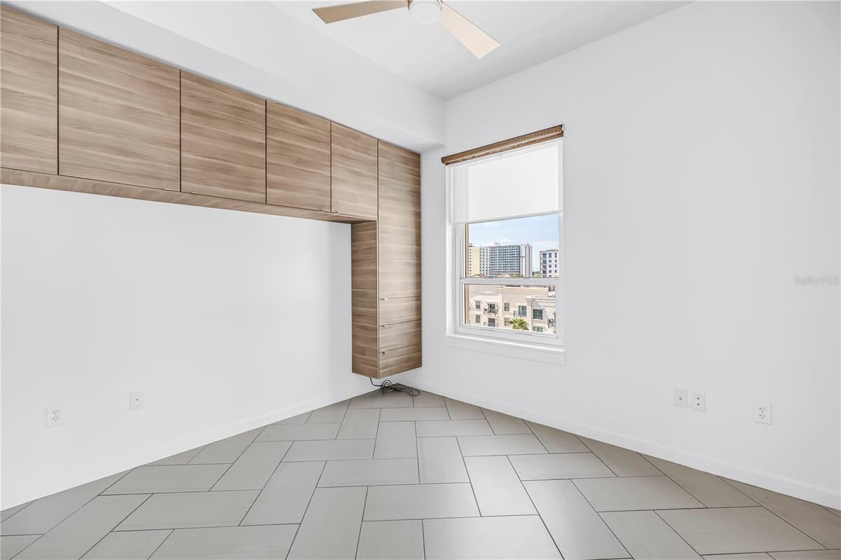 400 4TH AVENUE — photo 33 of 62