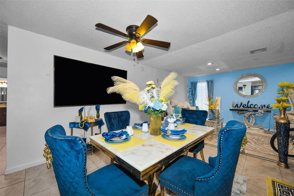 7526 CAROLTON CIRCLE — photo 14 of 42