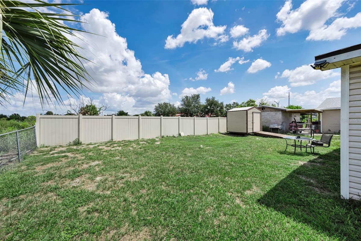 7526 CAROLTON CIRCLE — photo 39 of 42