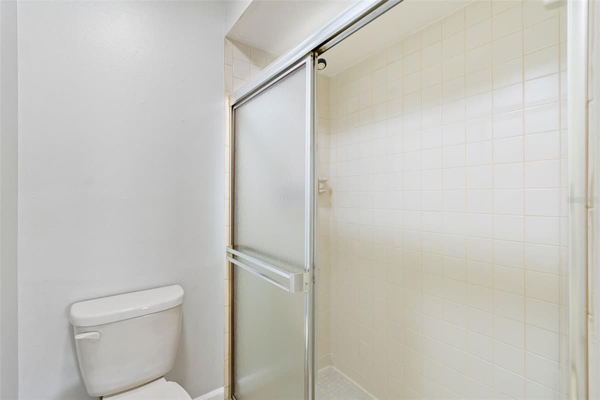 7217 GREYSTONE DRIVE — photo 35 of 100