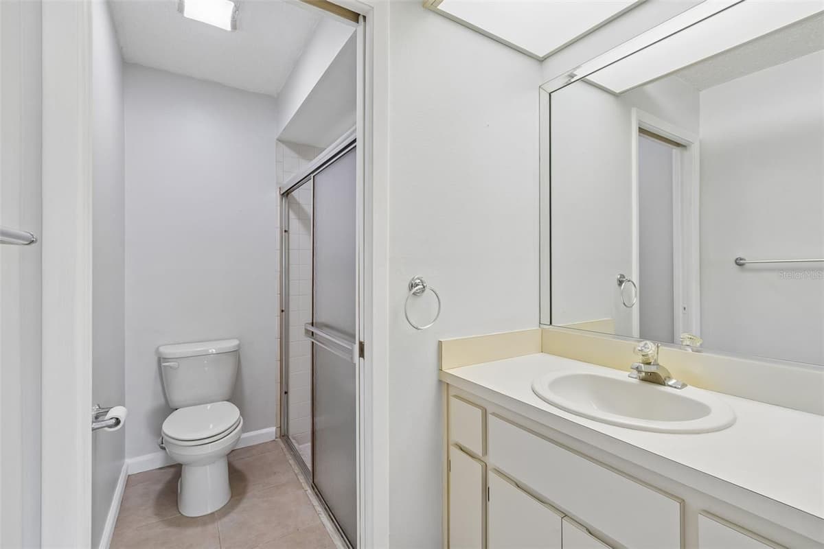 7217 GREYSTONE DRIVE — photo 34 of 100