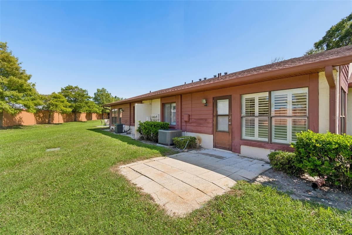 7217 GREYSTONE DRIVE — photo 47 of 100