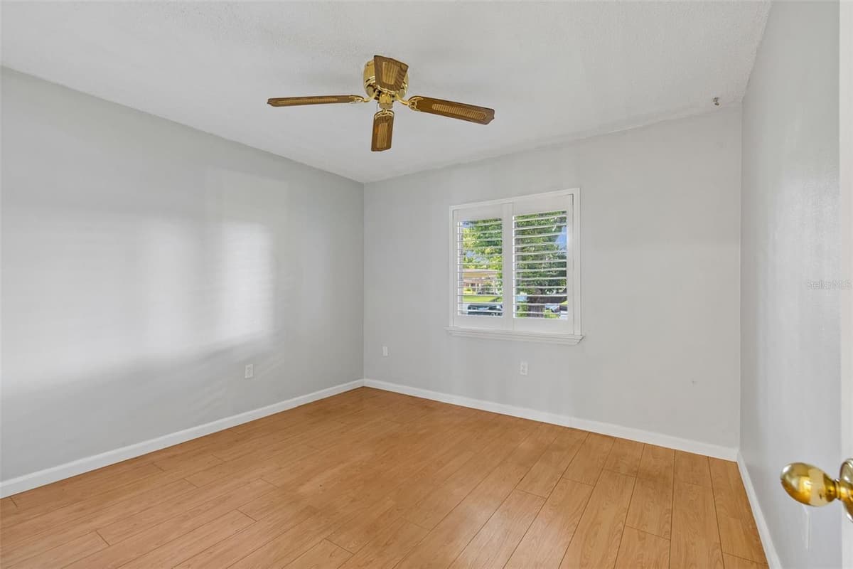 7217 GREYSTONE DRIVE — photo 24 of 100