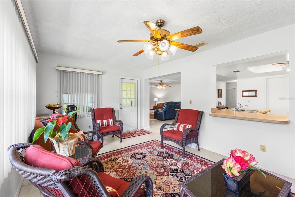 2110 HARLESTON PLACE — photo 13 of 47