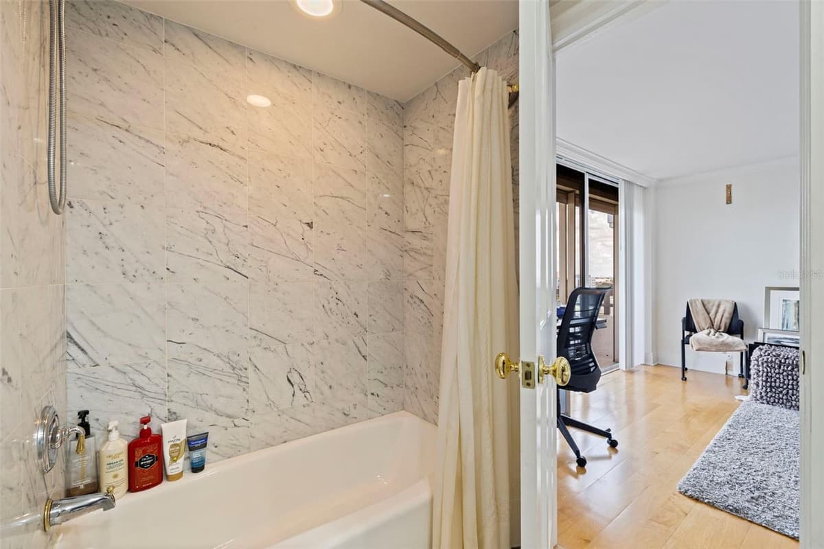 5700 MARINER STREET — photo 32 of 37