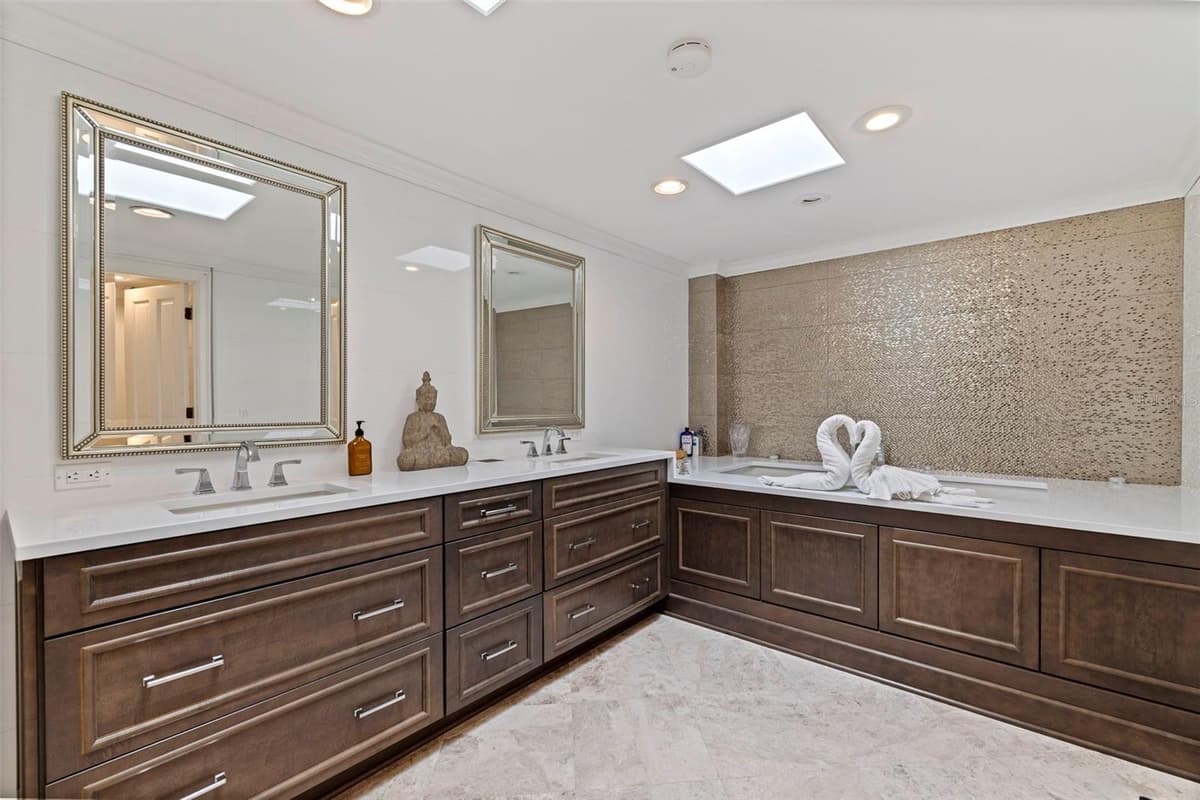 5700 MARINER STREET — photo 26 of 37