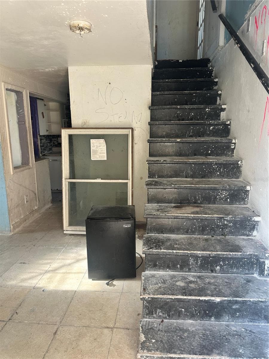 212 AVENUE F — photo 5 of 10