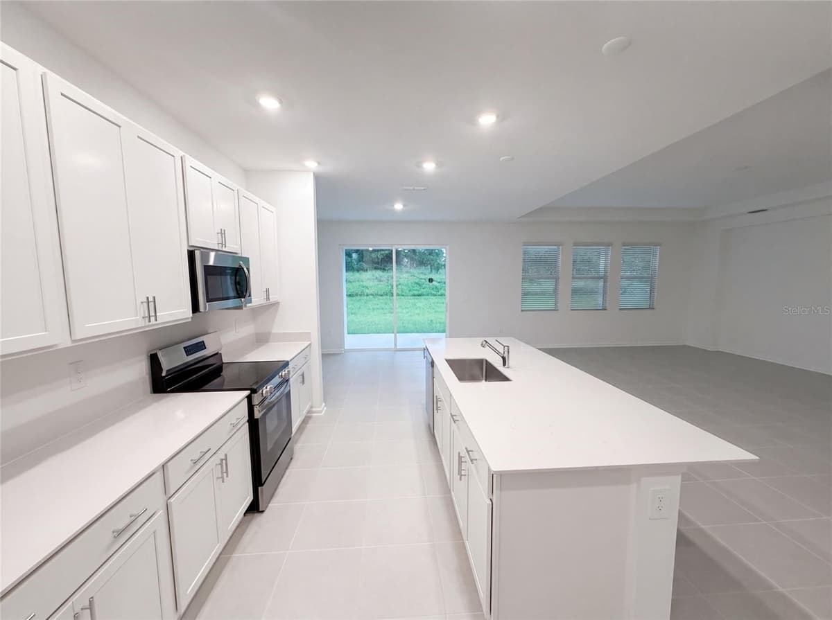 721 TUNDRA LOOP — photo 14 of 43