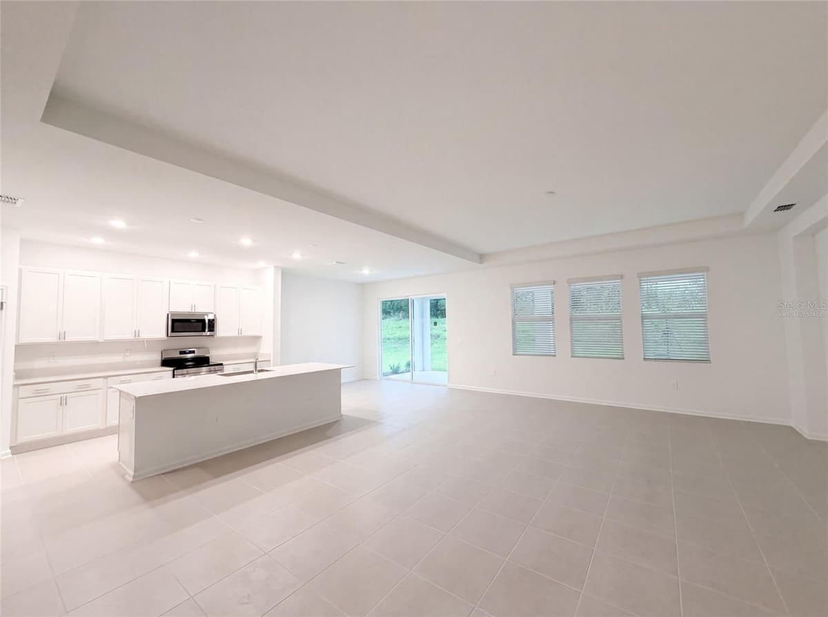 721 TUNDRA LOOP — photo 2 of 43