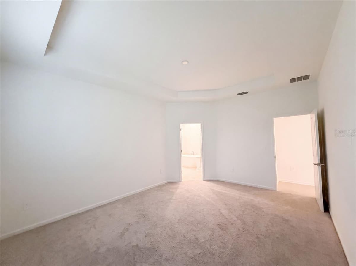 721 TUNDRA LOOP — photo 4 of 43