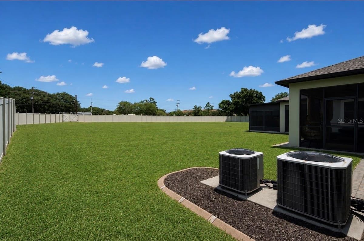 11510 SCARLET IBIS PLACE — photo 36 of 49