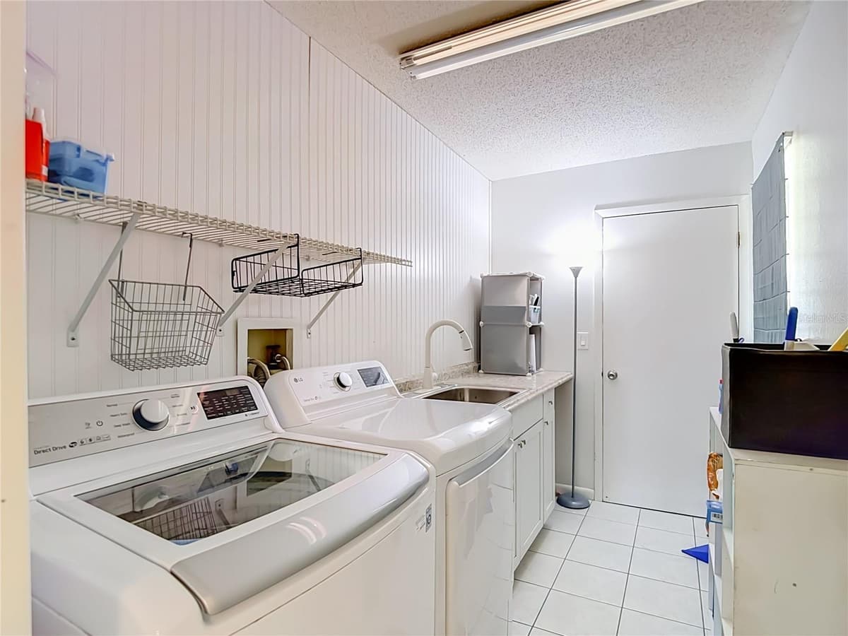8354 WHITE PINE AVENUE — photo 41 of 60