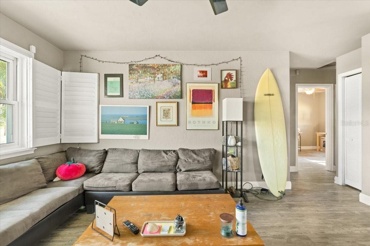 46 SEASIDE DRIVE — photo 10 of 29