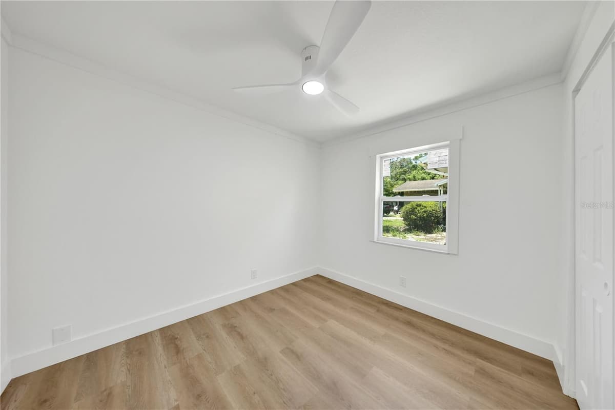 2264 WINCHESTER DRIVE — photo 16 of 22