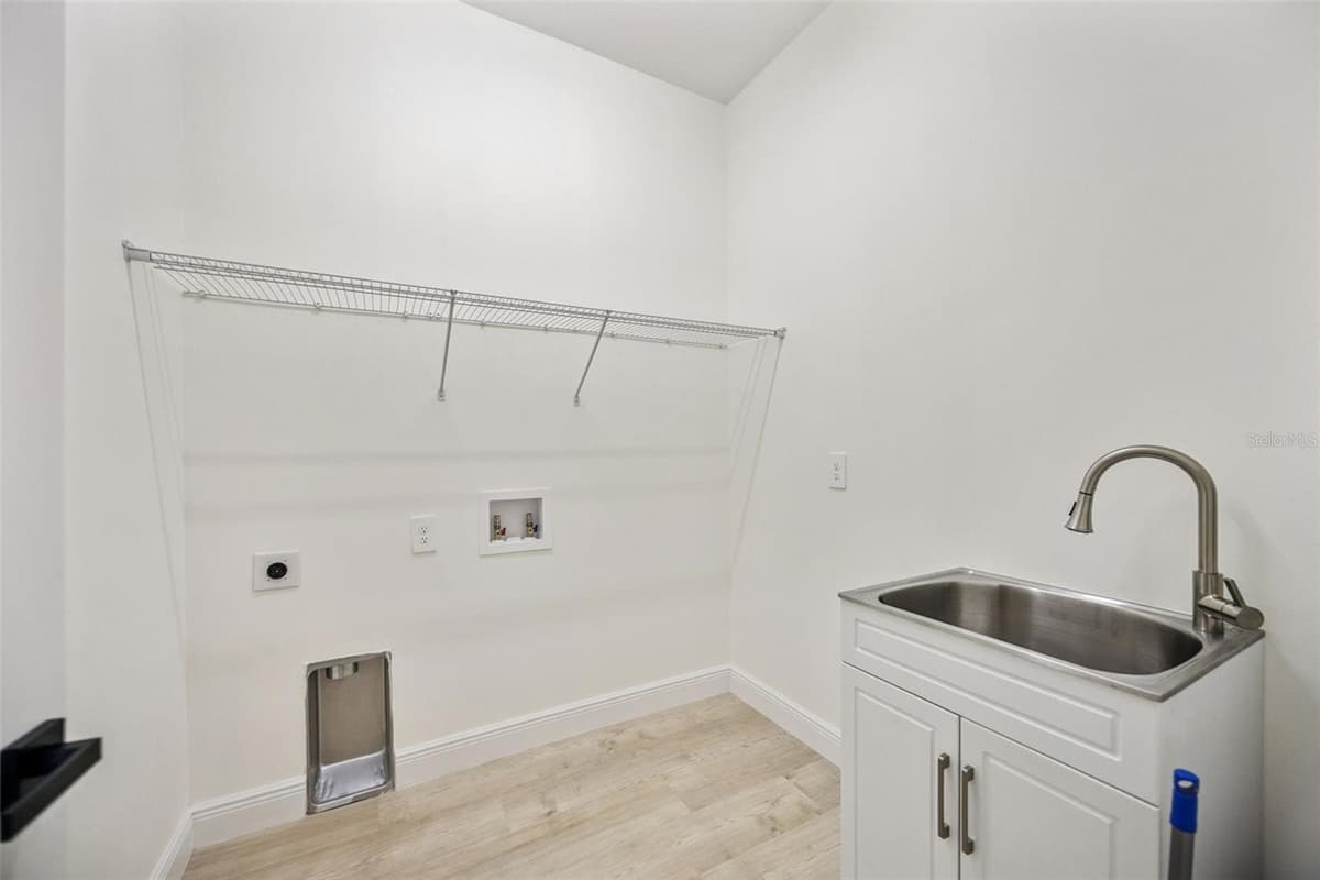 10525 BRONSON ROAD — photo 50 of 52