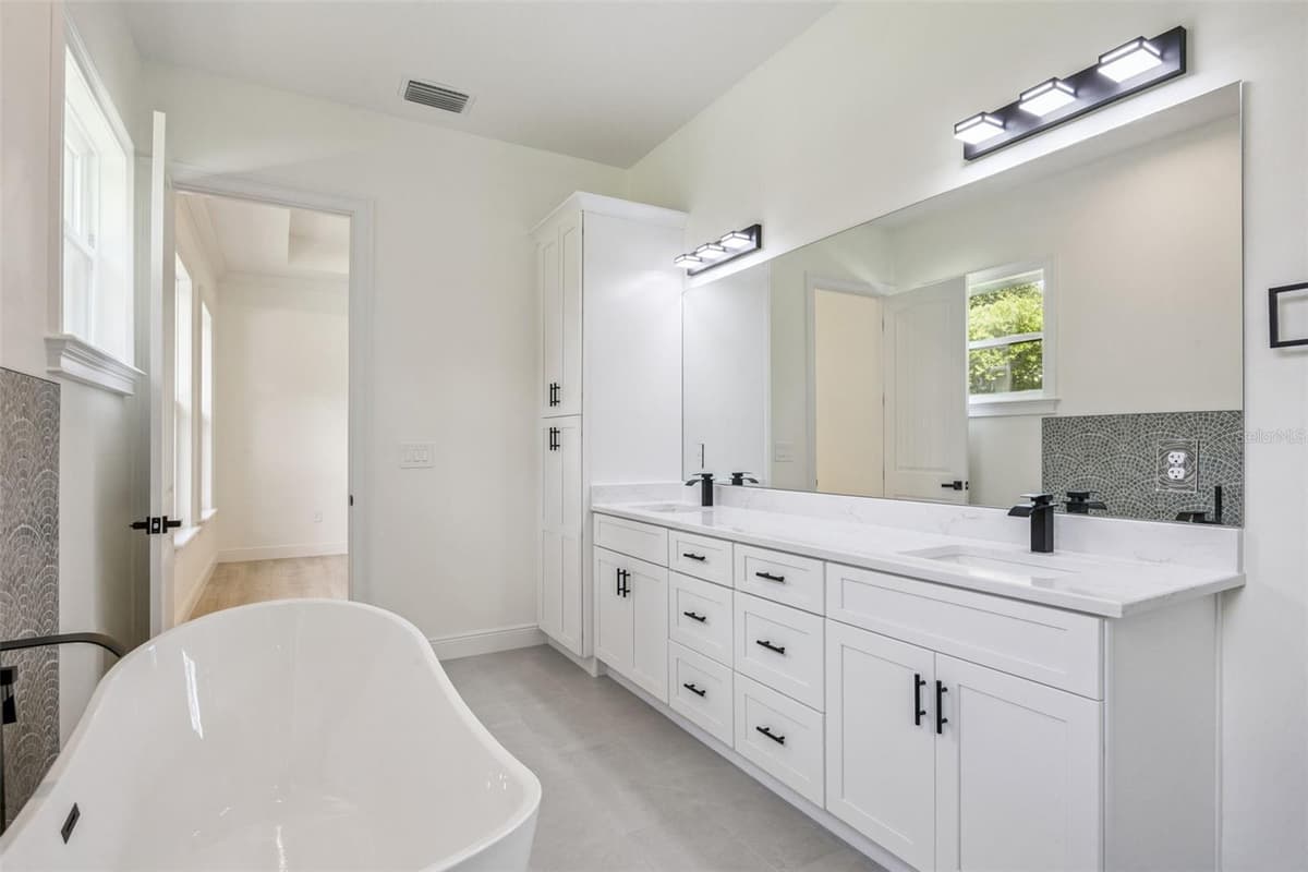 10525 BRONSON ROAD — photo 35 of 52